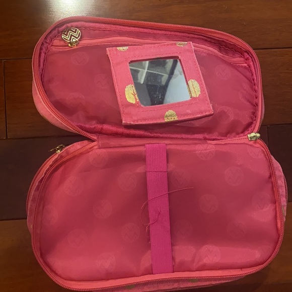 5 for $20! Makeup Case - Picture 3 of 4